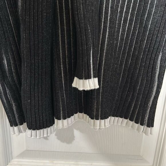 Rio & Rian Black & White Rib Cardigan(Size Large) - Picture 4 of 6